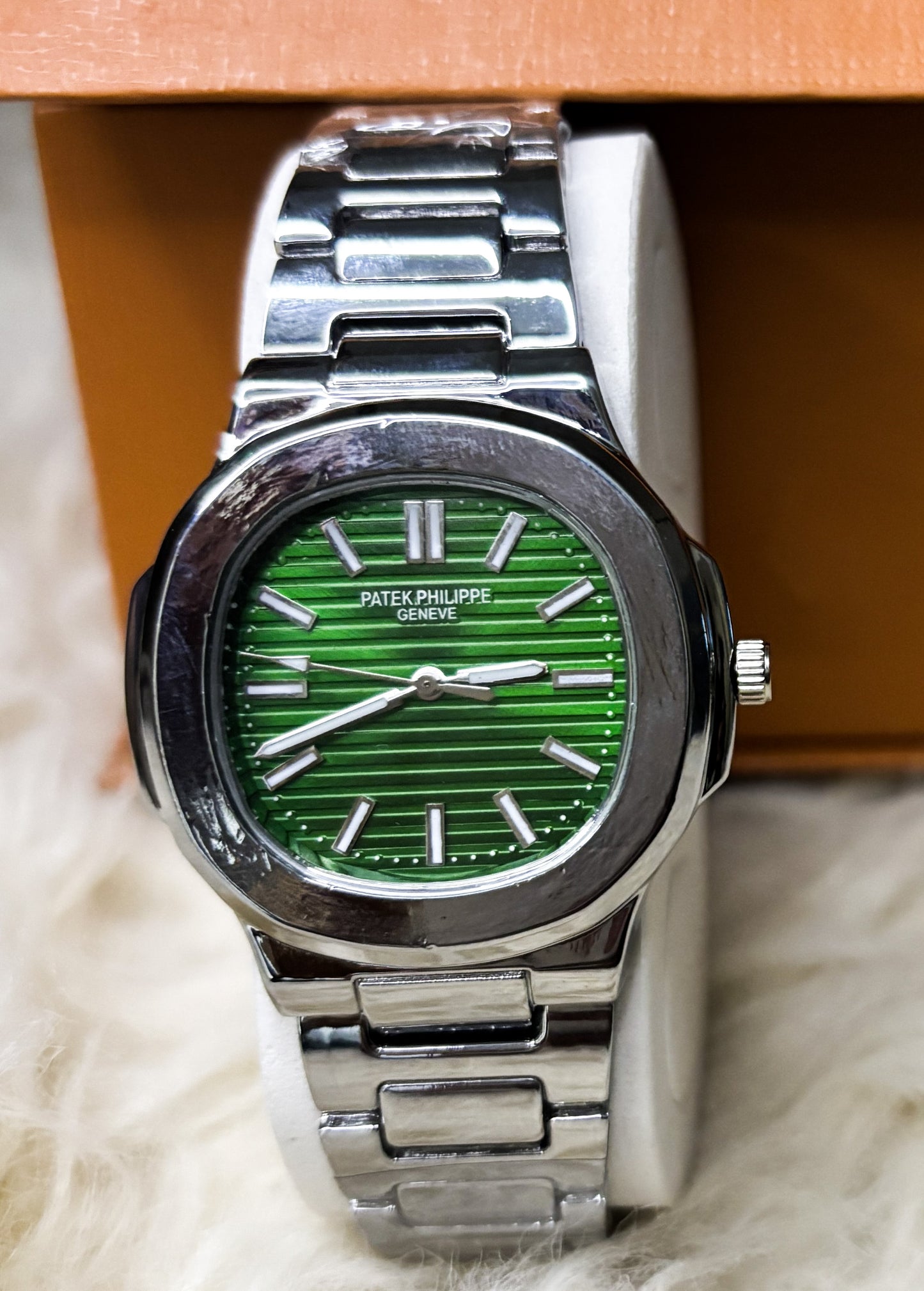 PetakPhilips Classic Watch 🕰️ Timeless Sophistication