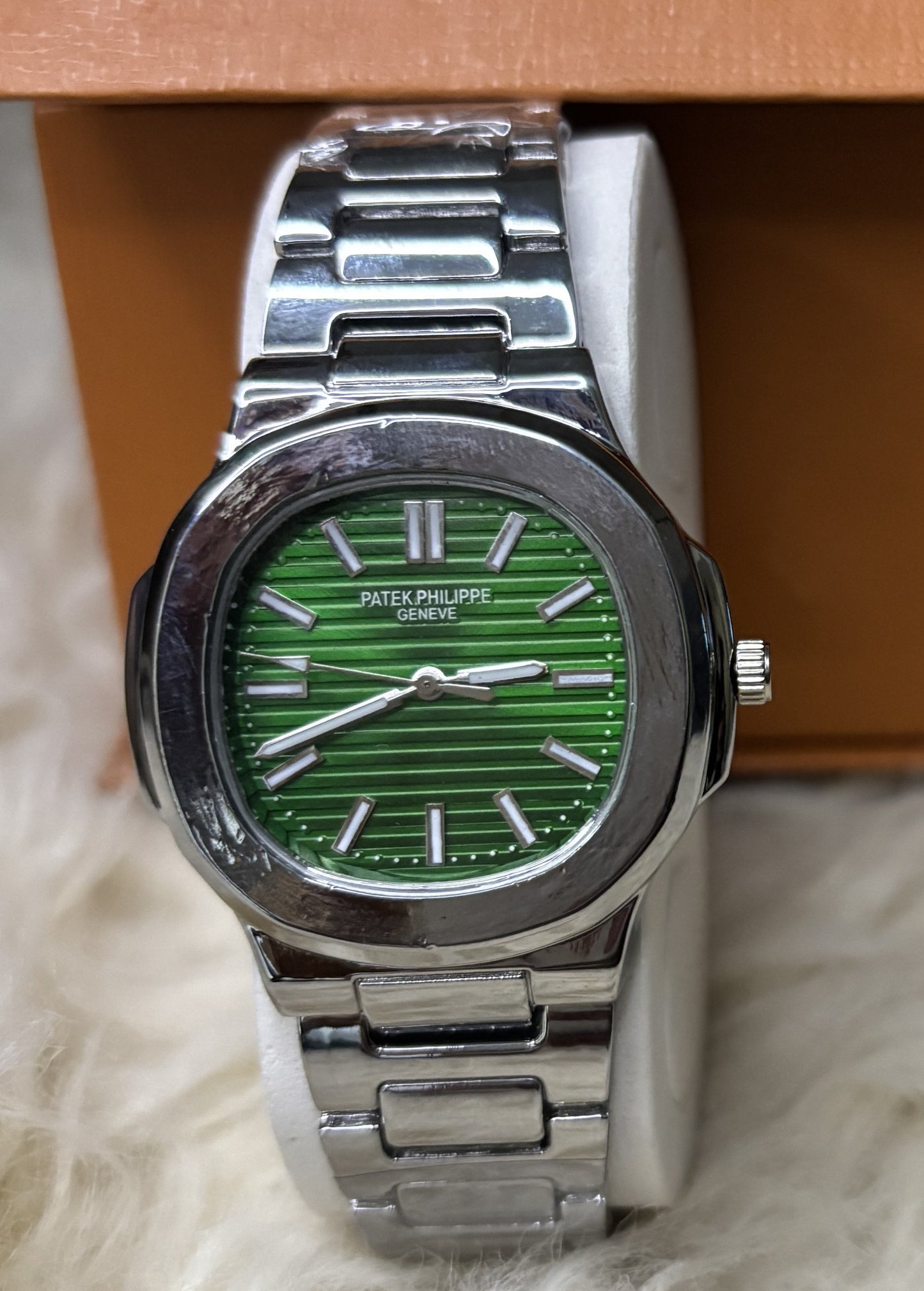 PetakPhilips Classic Watch 🕰️ Timeless Sophistication